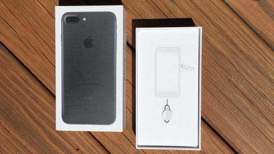 iPhone 7 Packaging and Unboxing