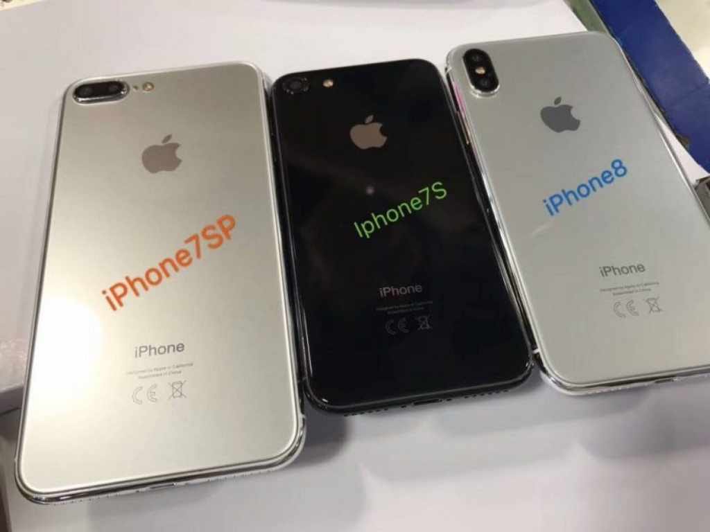 Picture of iPhone 7SP, iPhone7S, and iPhone 8