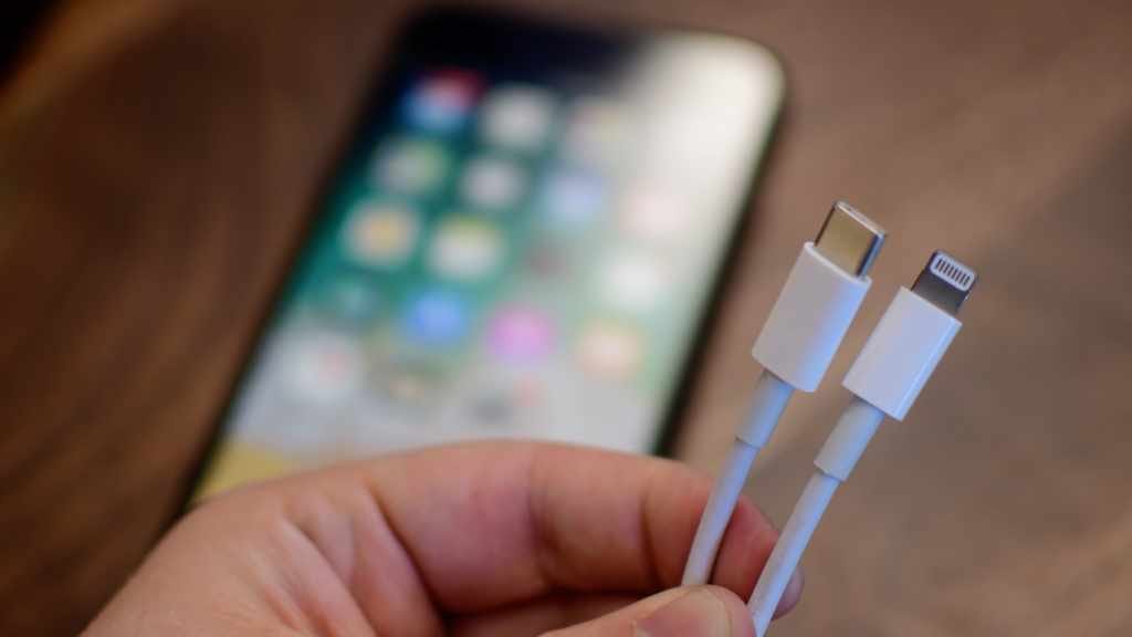 2019 iPhone Likely to Include USB-C Only