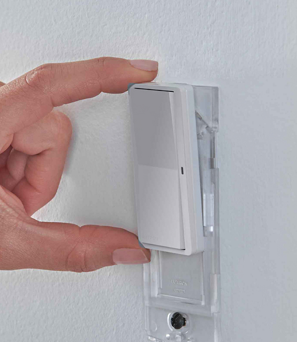 Lutron Caséta switch with Pico remote