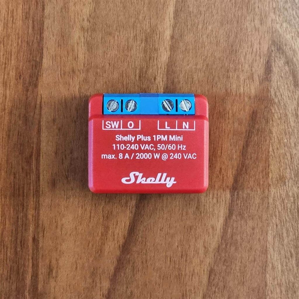 Shelly Plus 1 Review | The Tiny Wi-Fi Smart Relay That Fits Behind Any Light Switch